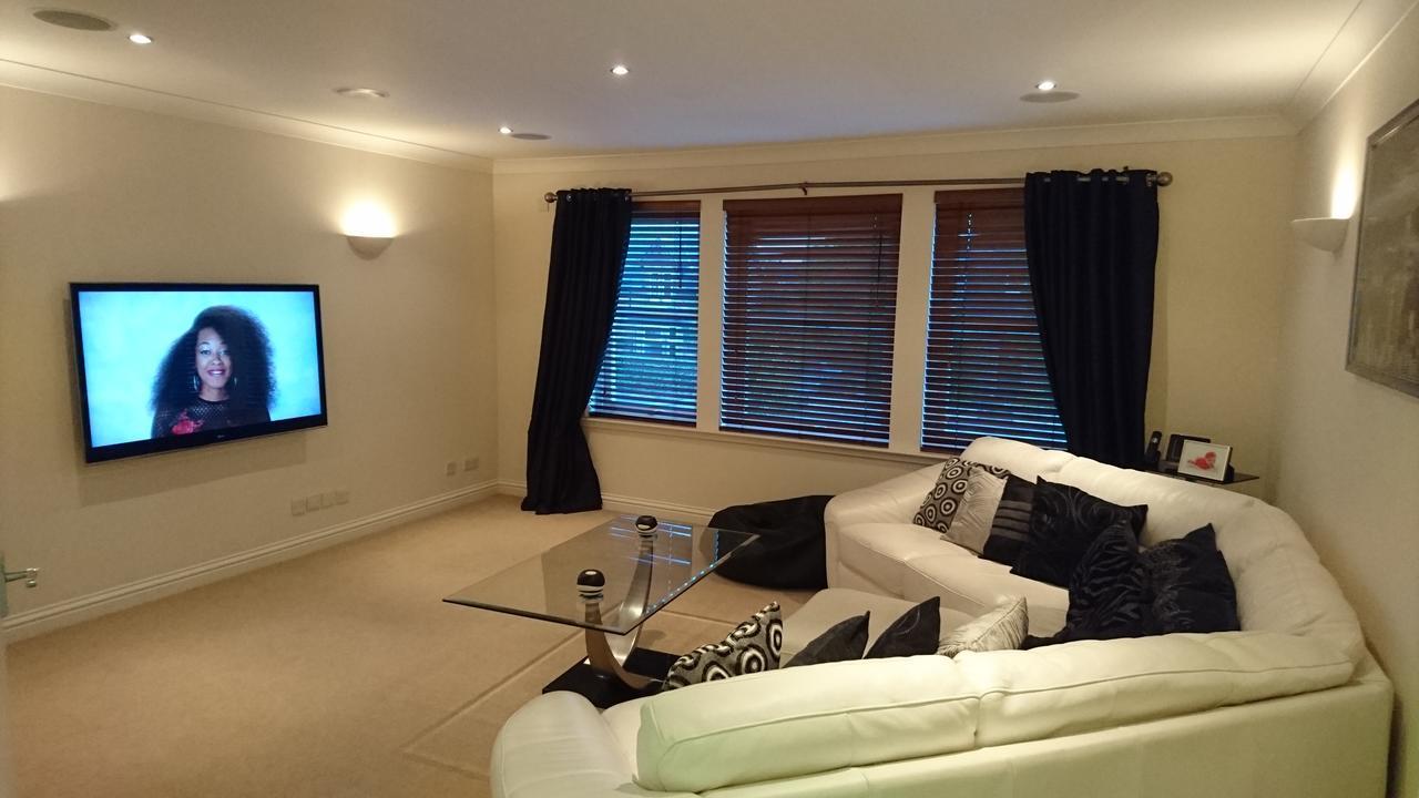 Crown Luxury Serviced Apartment Inverness Luaran gambar
